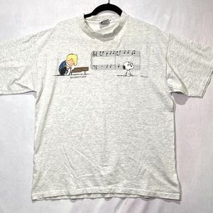 Vintage  Snoopy Peanuts t-shirt size XL